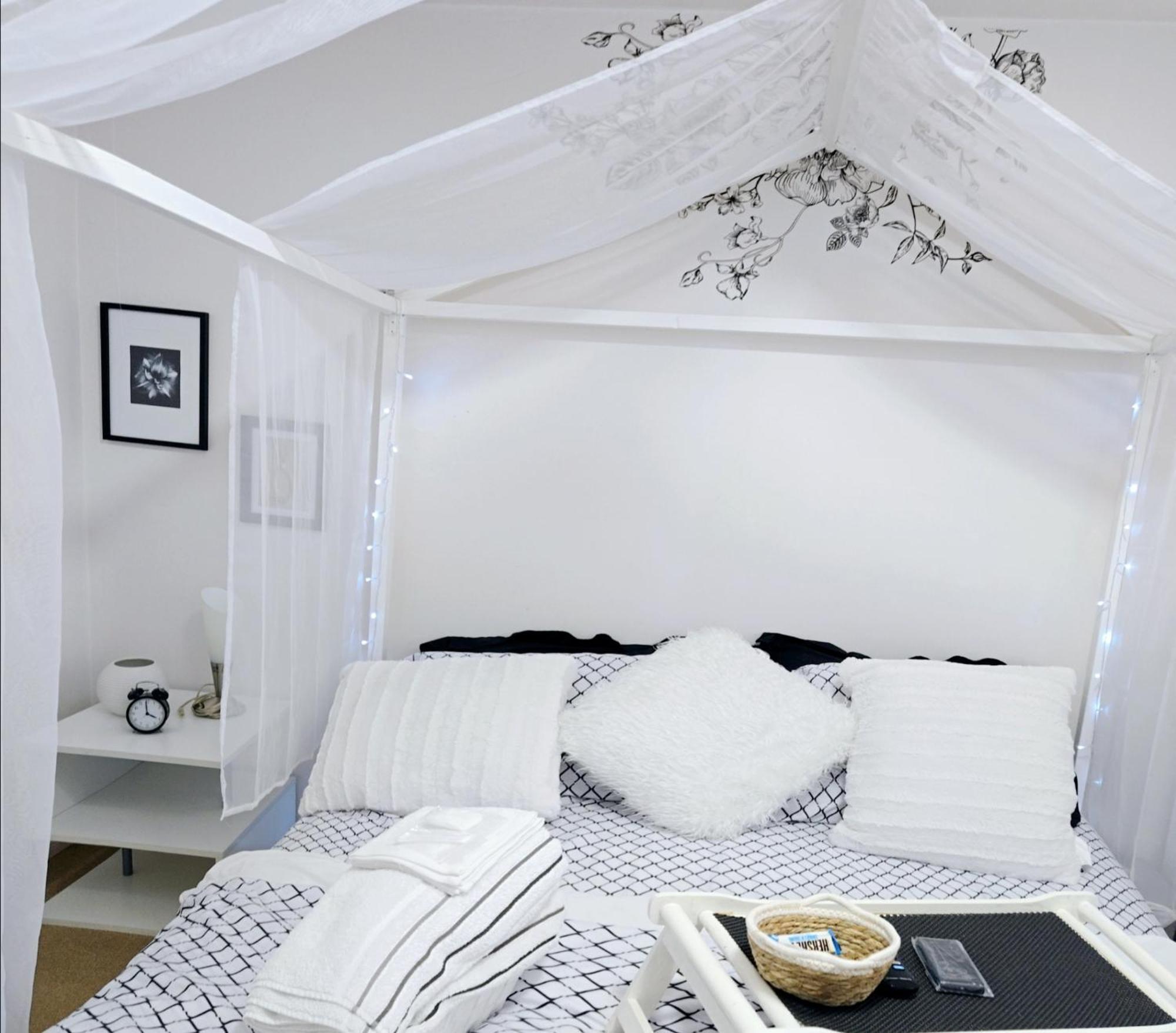 Lovely Cozy Room! With Attached Private Bath In The Heart Of Vancouver! Private Parking & Self Check-In! エクステリア 写真